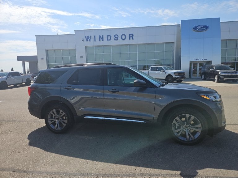 2025 Ford Explorer