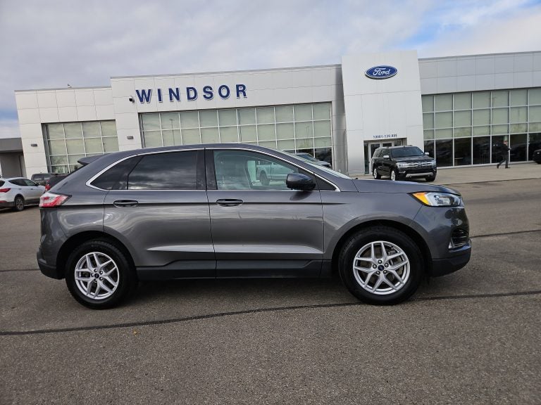 2021 Ford Edge