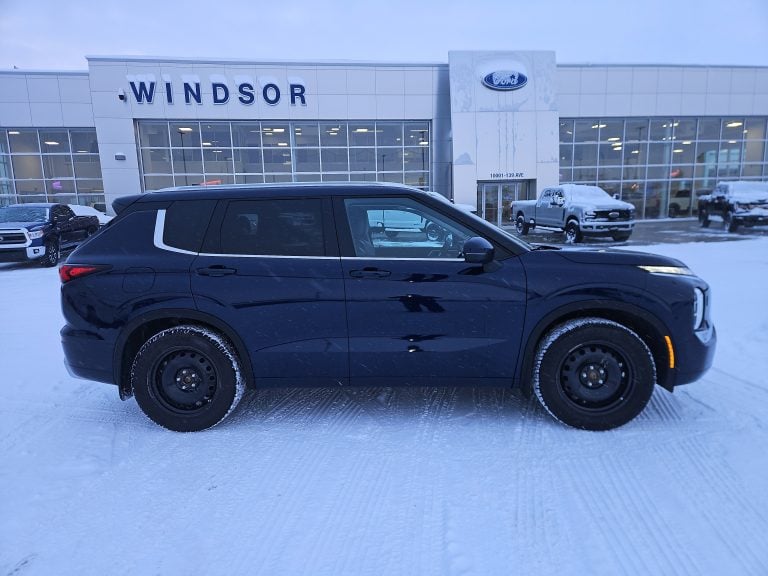 2024 Mitsubishi Outlander