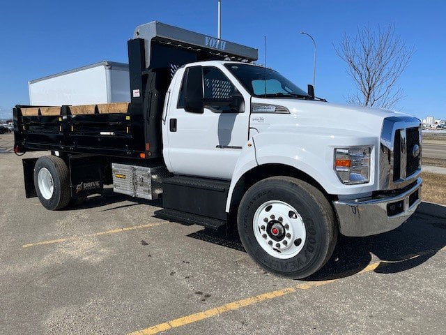 2025 FORD SUPER DUTY F-750 STRAIGHT FRAME