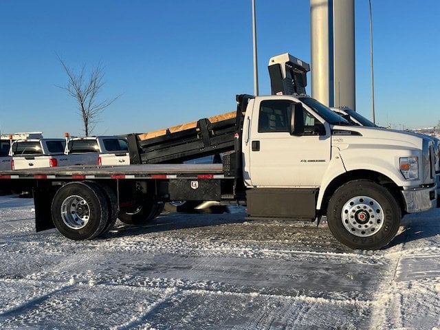 2025 FORD SUPER DUTY F-750 STRAIGHT FRAME
